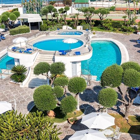 Hotel Zaro Лакко-Амено Экстерьер фото