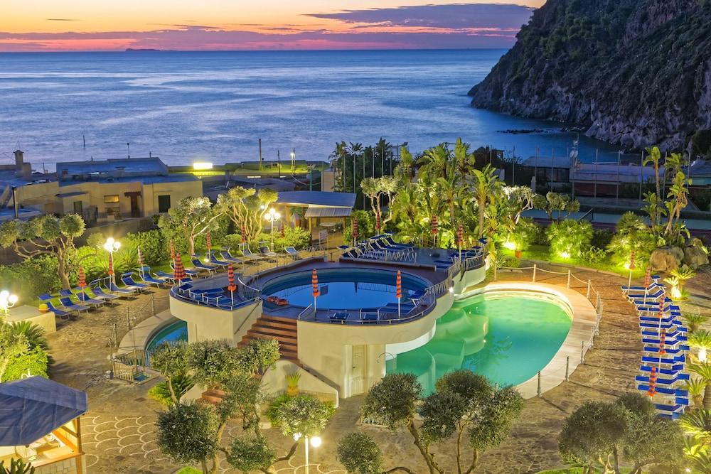 Hotel Zaro Лакко-Амено Экстерьер фото