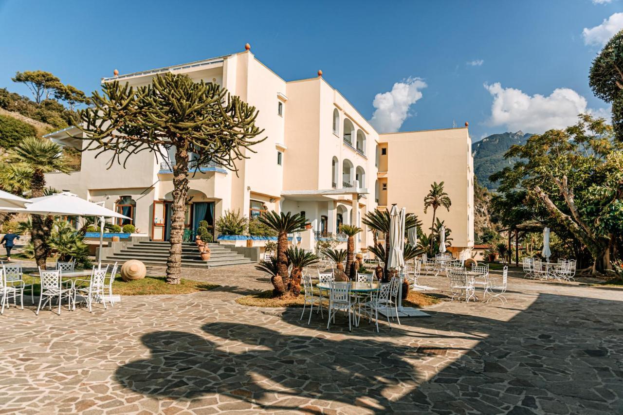 Hotel Zaro Лакко-Амено Экстерьер фото