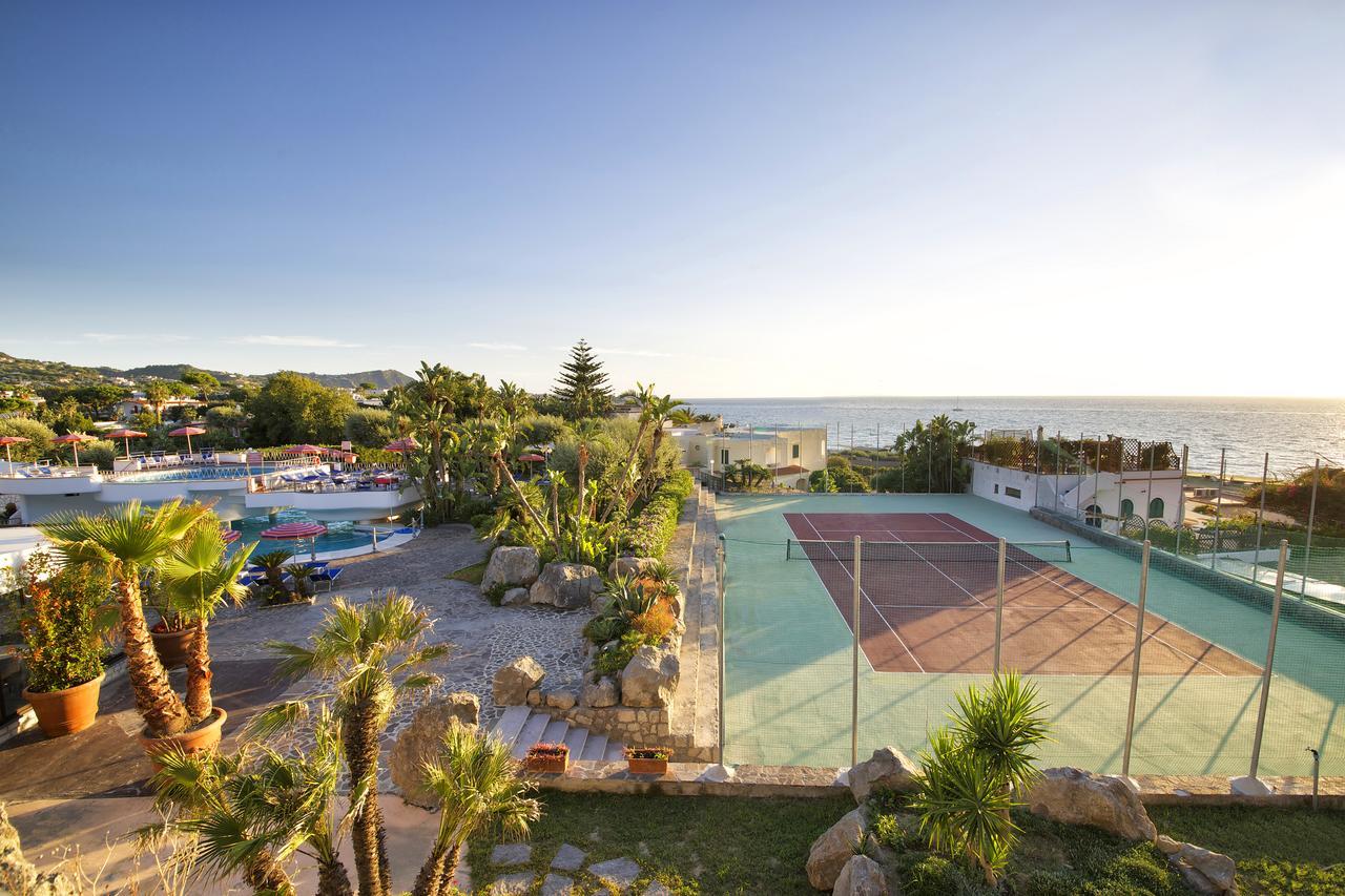 Hotel Zaro Лакко-Амено Экстерьер фото